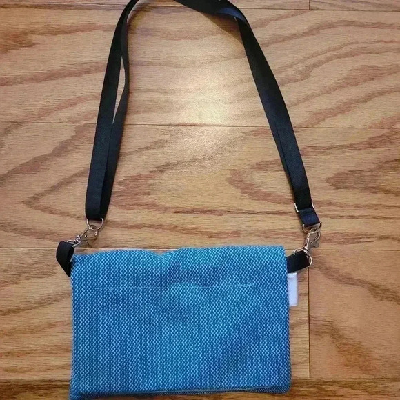 NWOT An Reich Teal Pouch - Picture 2 of 4